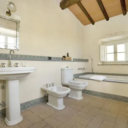 빌라 Petrognano Sleeps 11 Wifi Petrognano (Lucca)